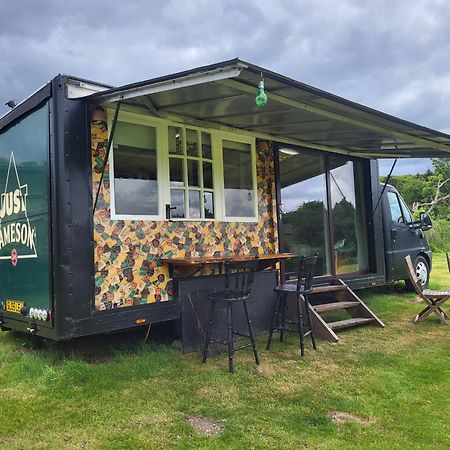 Courtlands Farm Camping And Glamping แคนเทอร์เบอรี ภายนอก รูปภาพ